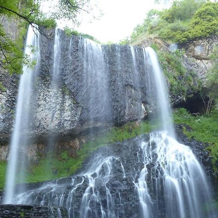 Le Gite Du Velay Bains Dış mekan fotoğraf