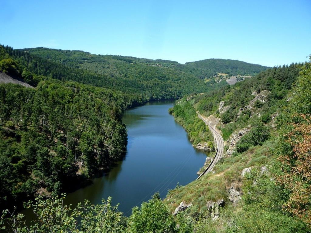 Le Gite Du Velay Bains Dış mekan fotoğraf